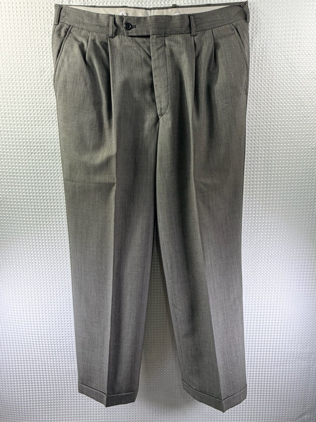 Cricketeer Vintage Men's Gray Double Breasted Suit 8