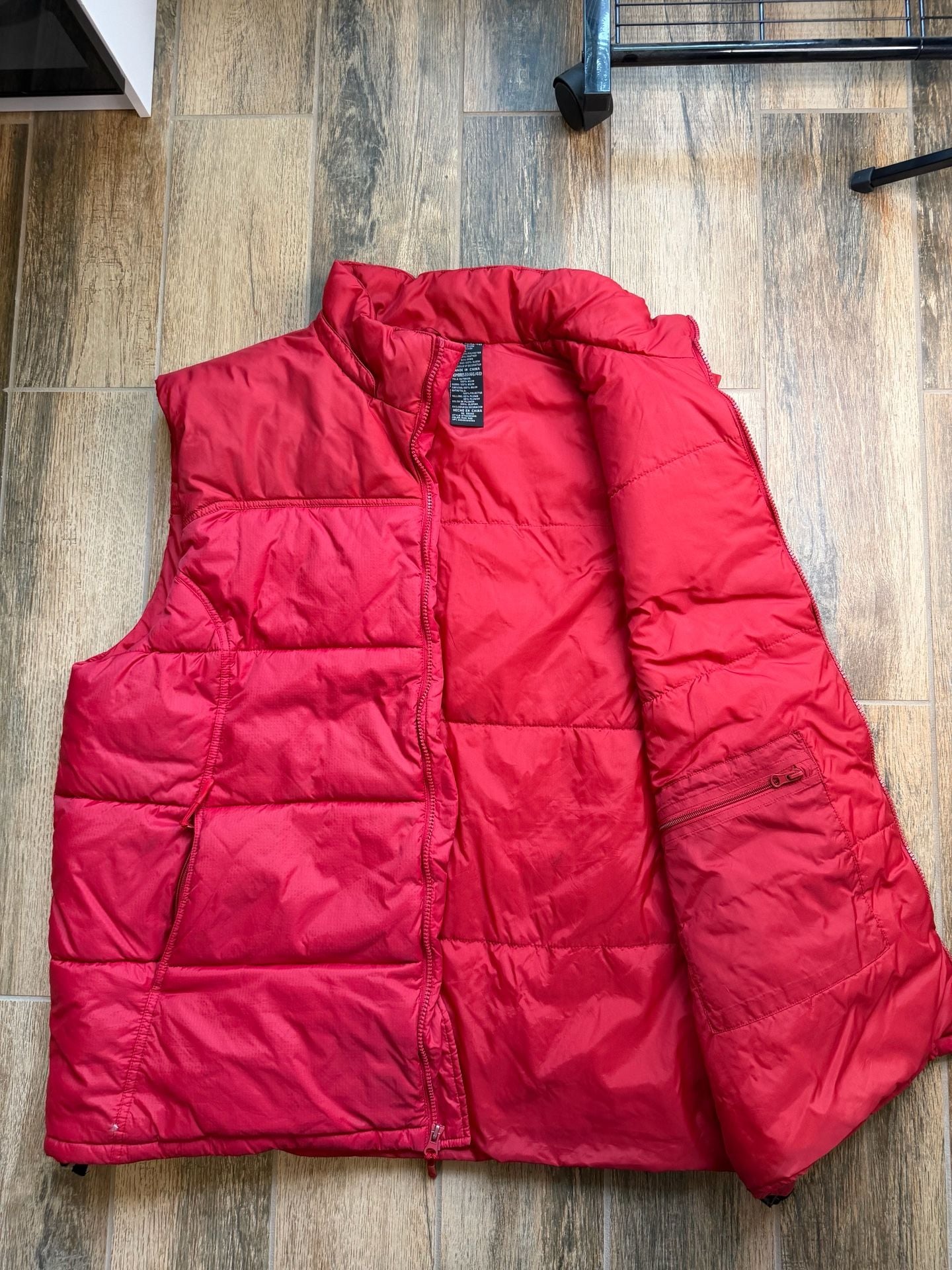 Starter Men's Red Puffer Vest Down-Filled Zip-Up Gilet Size XL 4