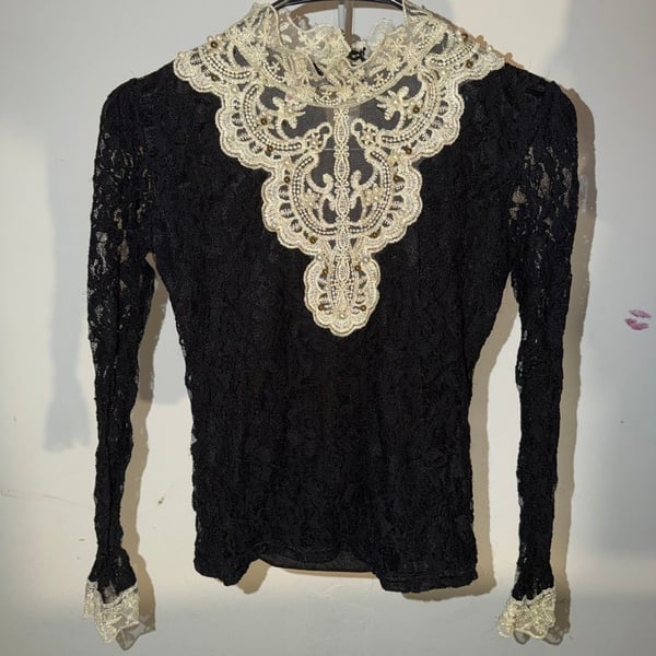 Vintage Black Lace Long Sleeve Mock Neck Top with Cream Embroidered Collar