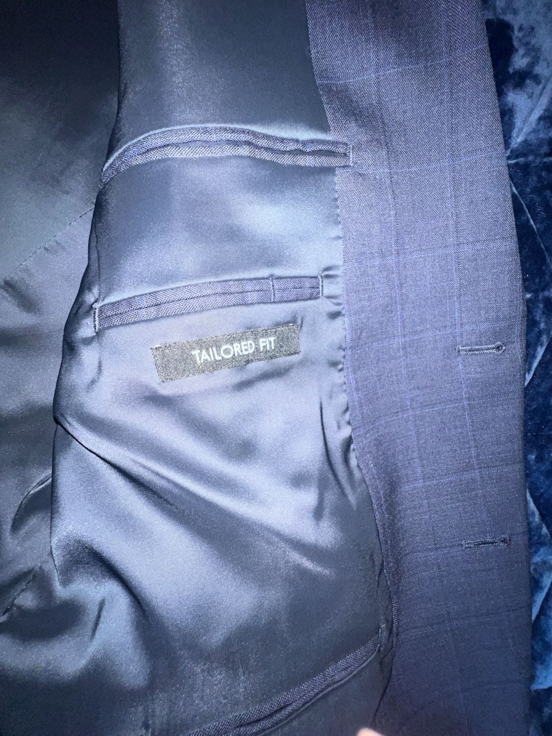Jos. A. Bank Traveler Tailored Fit Blazer 43 Regular 37 waist pants.
4