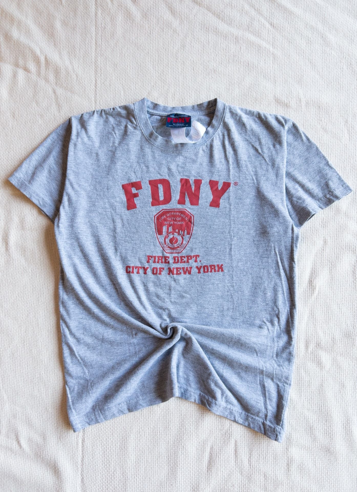 Y2K 2006 | FDNY New York City Fire Department Official Licensed Gray Crewneck T-Shirt First Responder 🔥 NYC 3