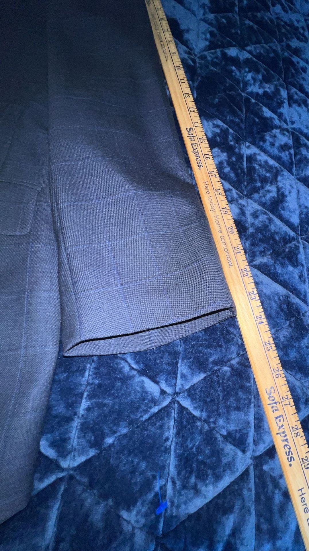 Jos. A. Bank Traveler Tailored Fit Blazer 43 Regular 37 waist pants.
7