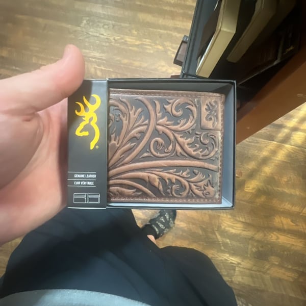 Browning Men's Genuine Leather Floral Embossed Bifold Wallet