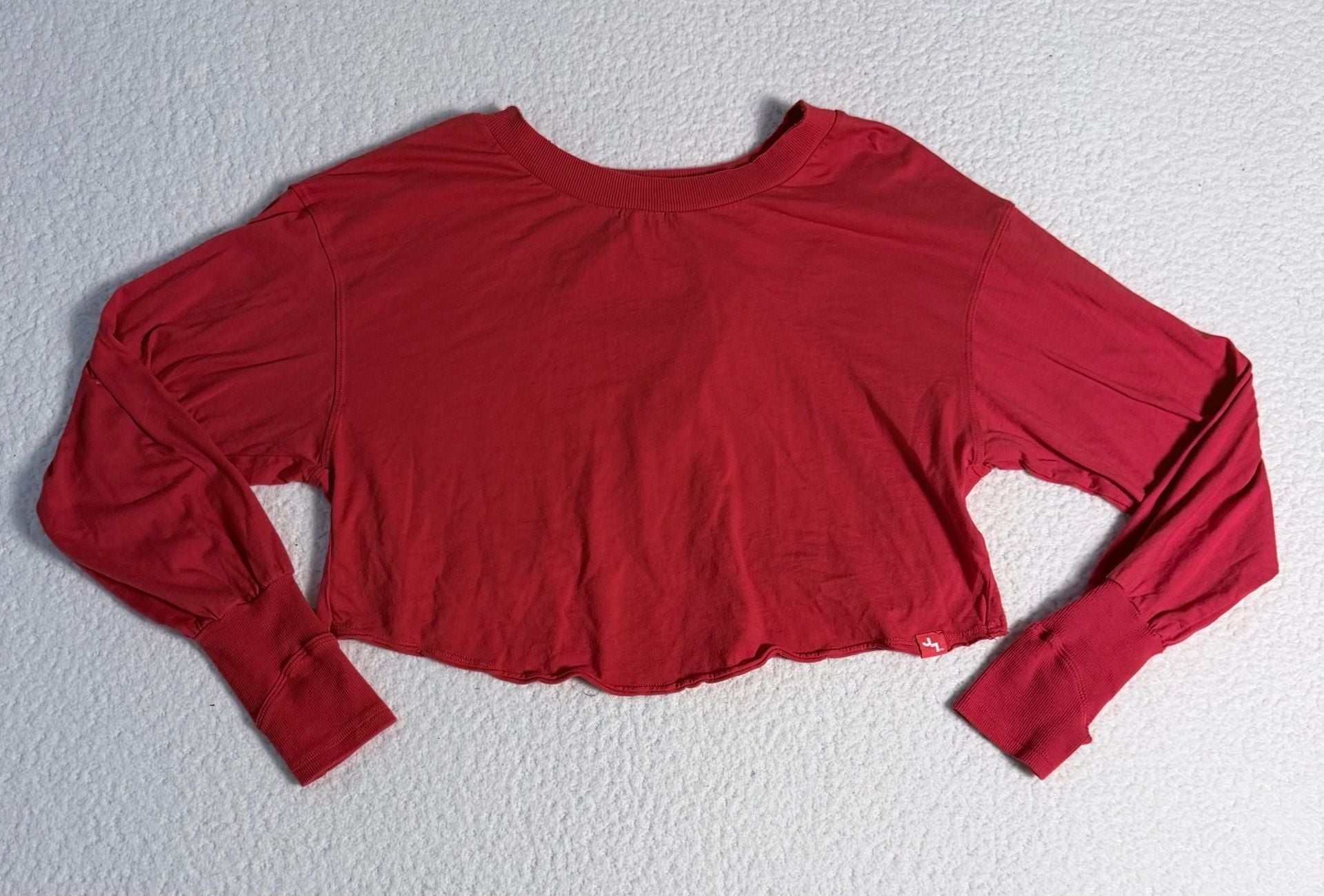 JoyLab Red Long Sleeve Thumbhole Crop Top with Back Detail 2