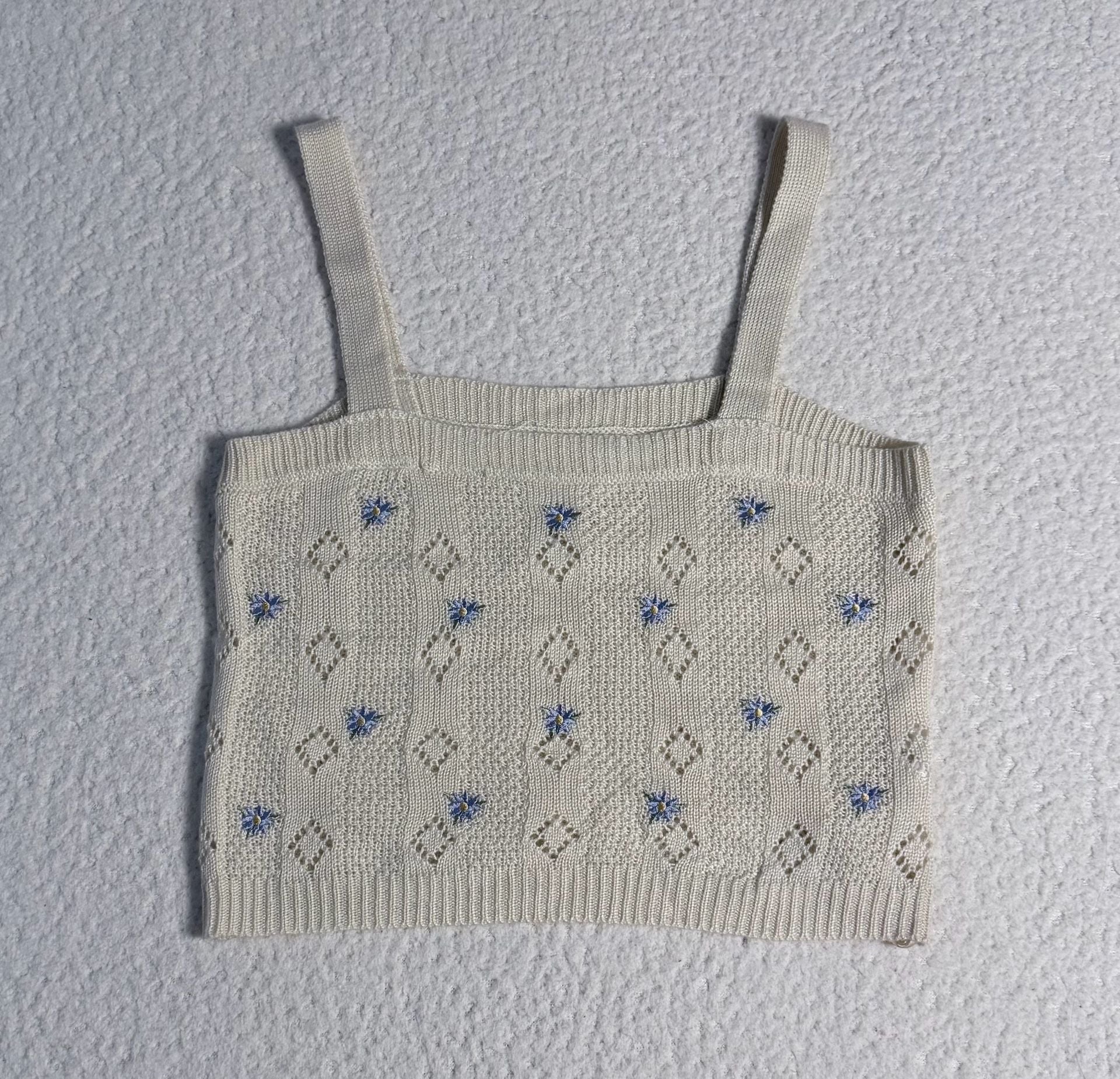 Pink Rose Cream Knit Cropped Tank Top with Embroidered Floral Detail 1