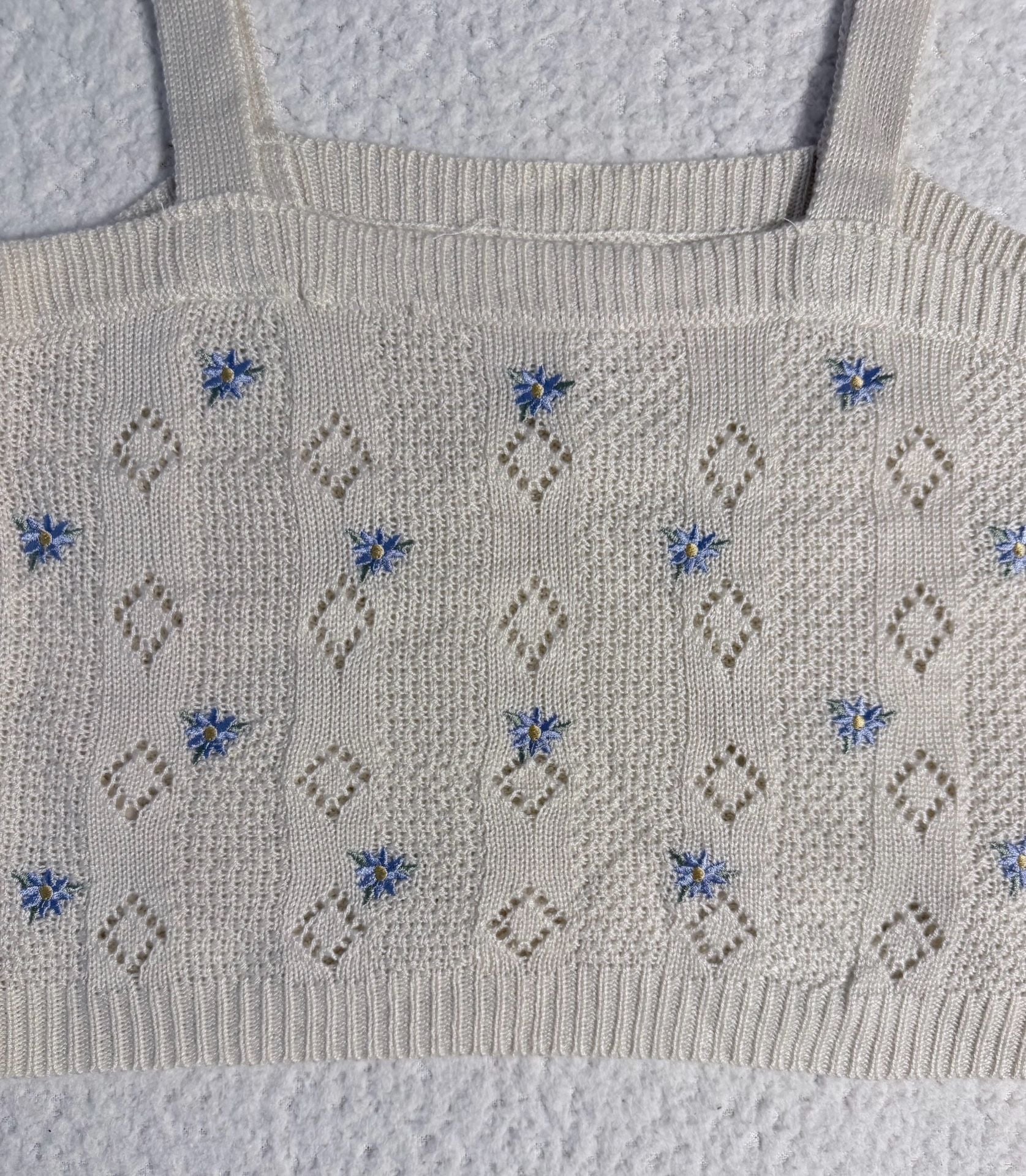 Pink Rose Cream Knit Cropped Tank Top with Embroidered Floral Detail 2