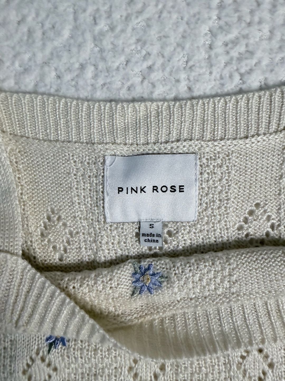 Pink Rose Cream Knit Cropped Tank Top with Embroidered Floral Detail 4