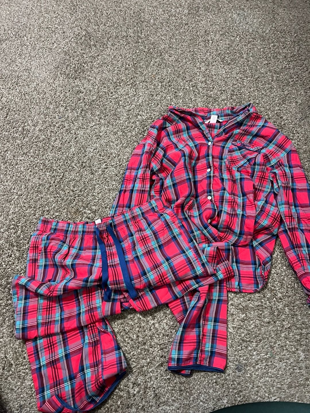 Victoria's Secret Women's Plaid Flannel Pajama Set 1