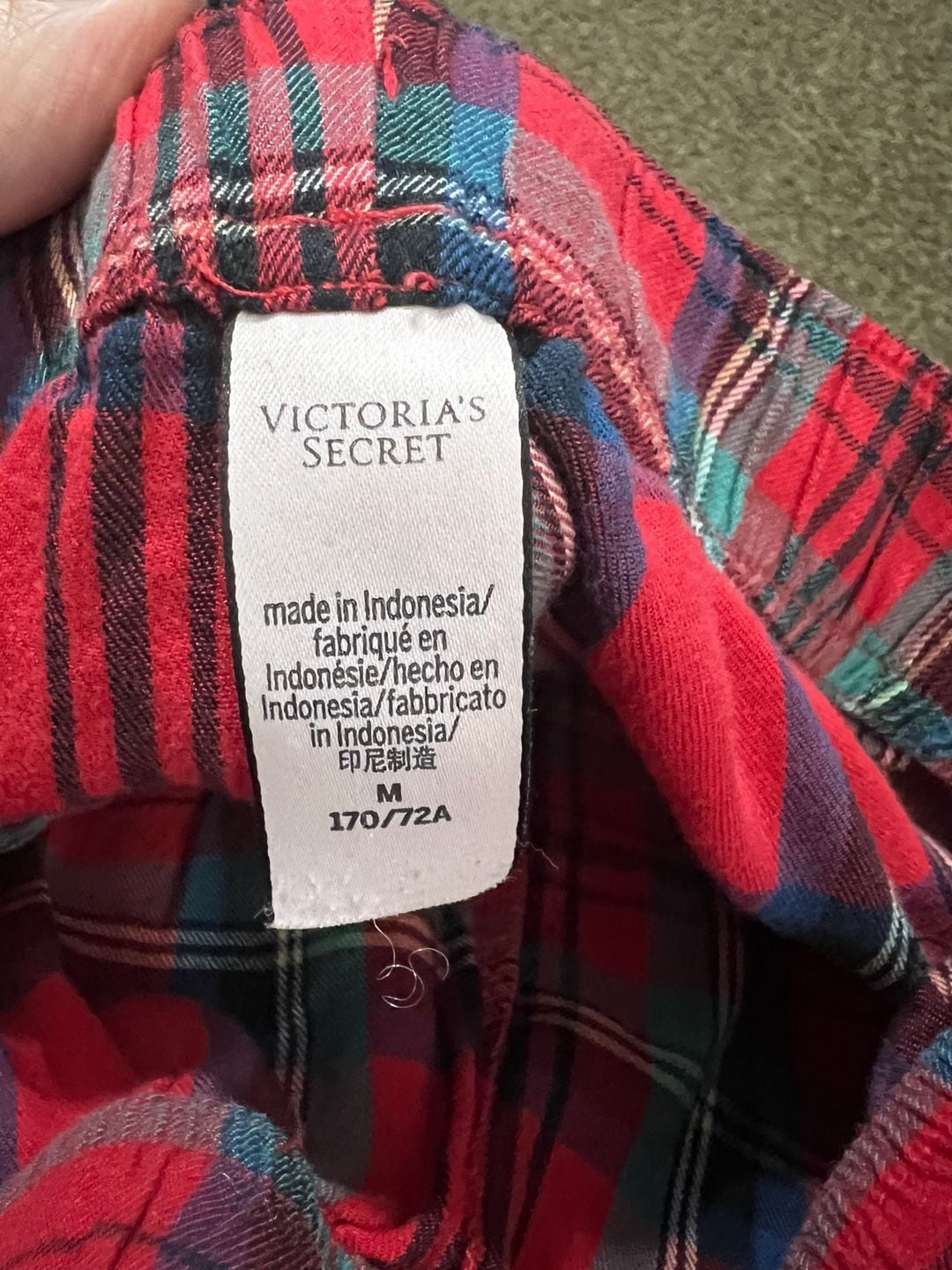 Victoria's Secret Women's Plaid Flannel Pajama Set 5