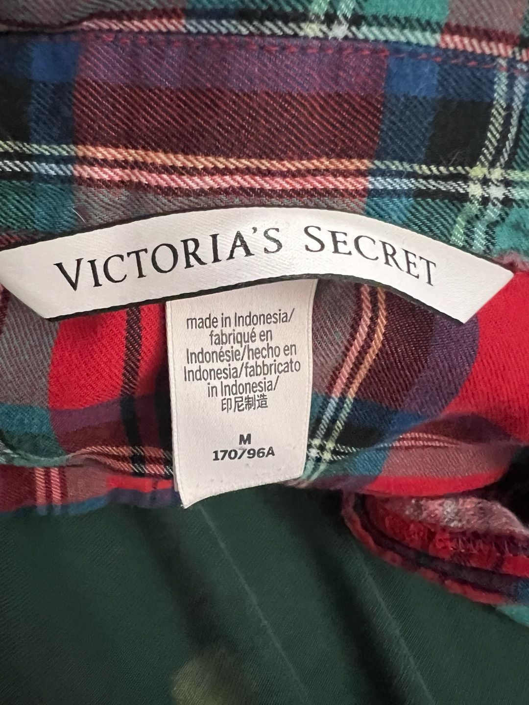 Victoria's Secret Women's Plaid Flannel Pajama Set 8