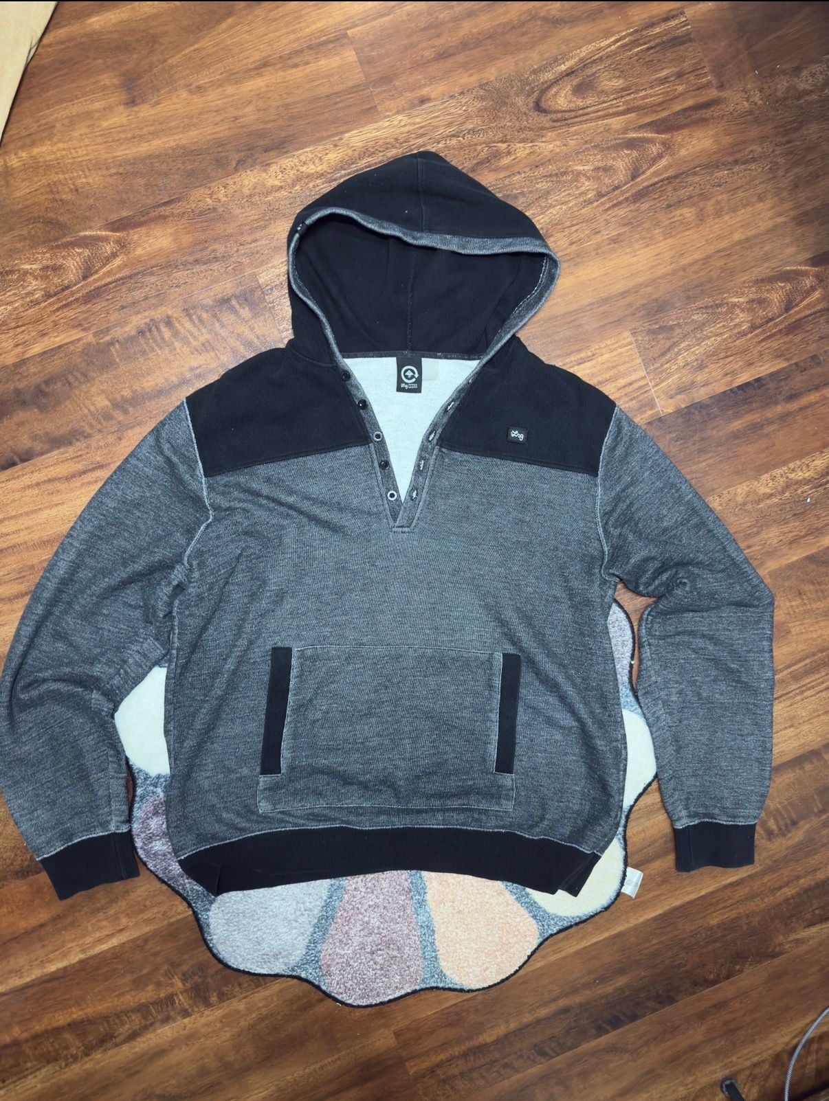 LRG Clothing Equipment Men's Grey and Black Colorblock Henley Pullover Hoodie 2