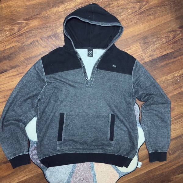 LRG Clothing Equipment Men's Grey and Black Colorblock Henley Pullover Hoodie