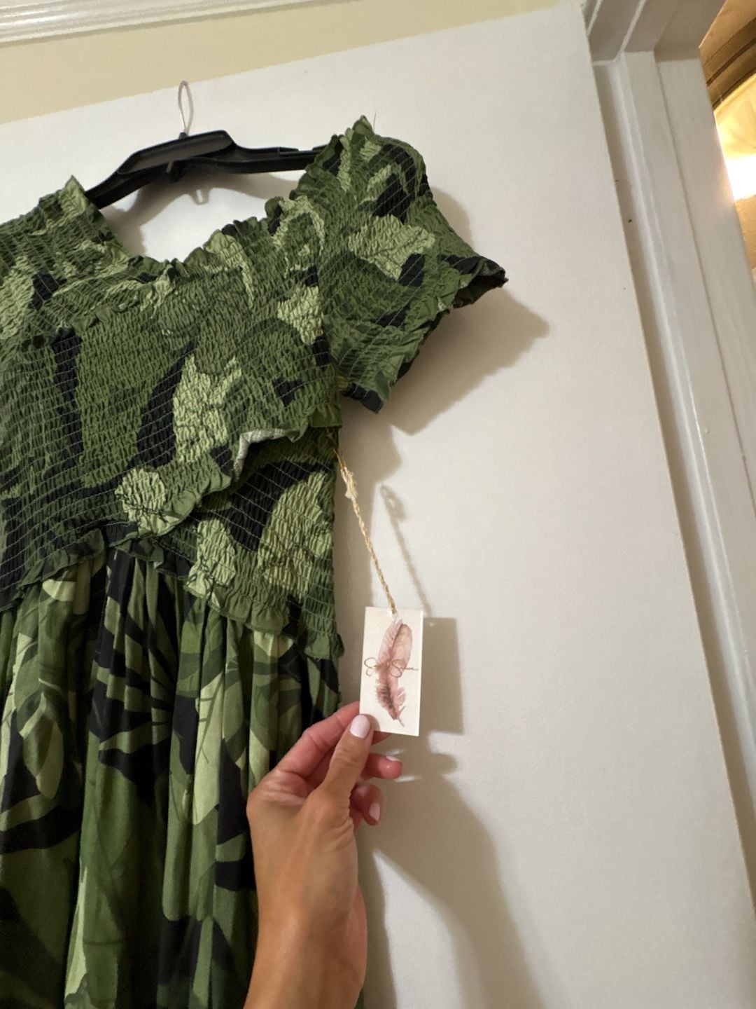 Jessica Simpson Women's Tropical Leaf Print Smocked Bodice Maxi Dress 2
