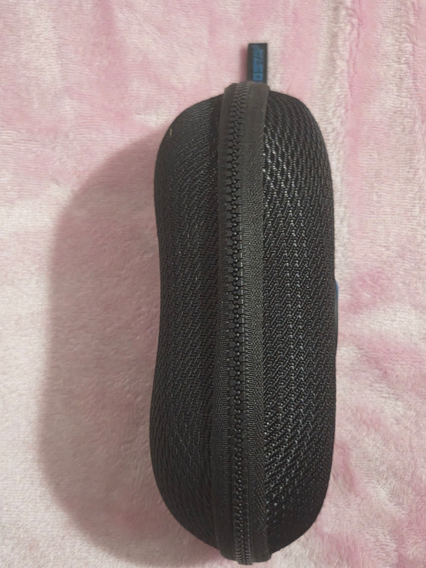 Costa Del Mar Black Zippered Hard Clamshell Sunglasses Case with Blue Logo 3
