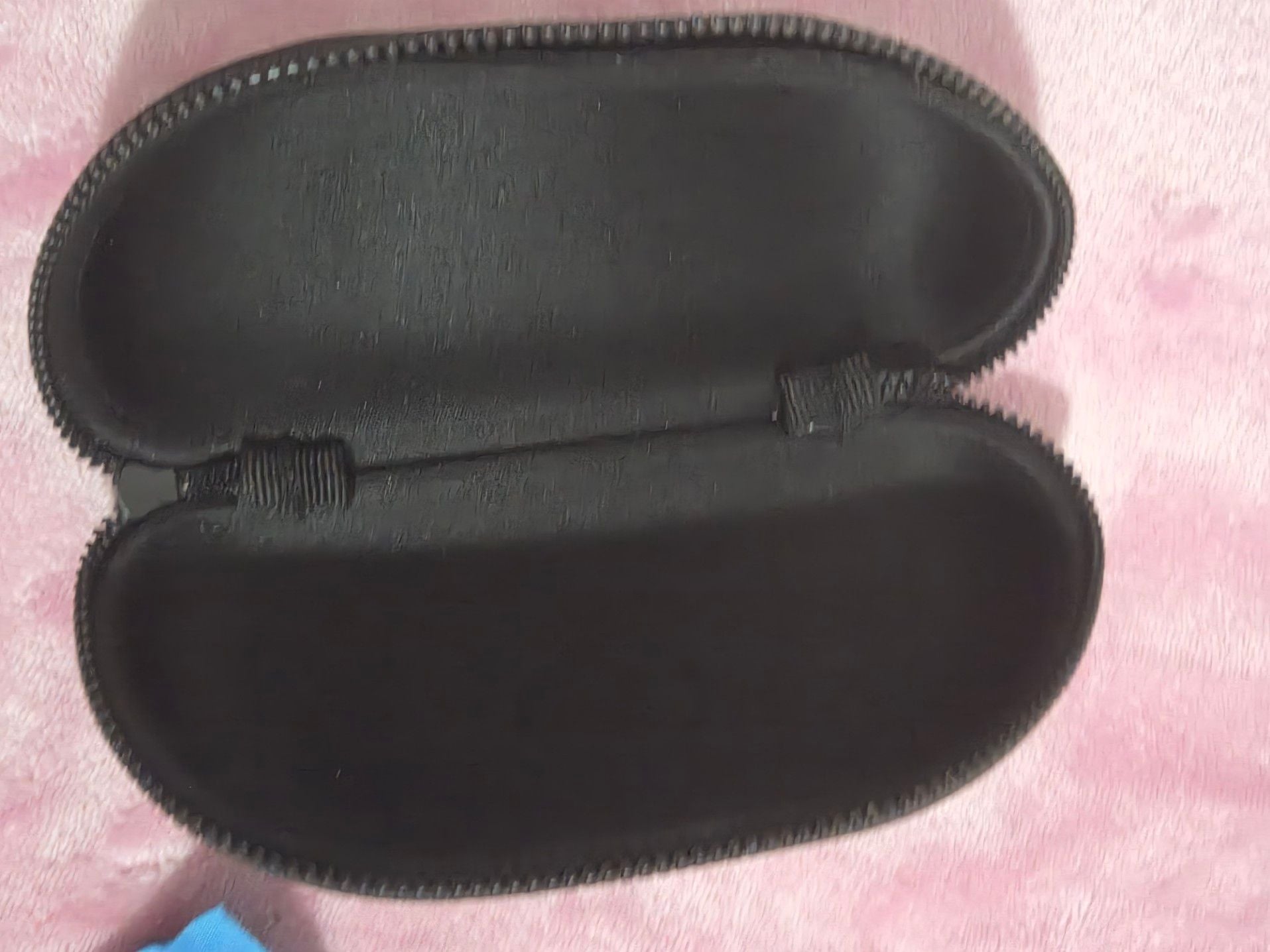 Costa Del Mar Black Zippered Hard Clamshell Sunglasses Case with Blue Logo 7