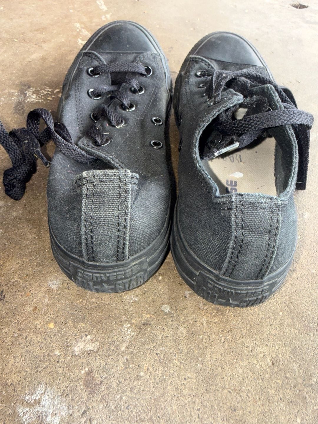 Converse Chuck Taylor Triple Black Low Top Men's 4 Women's 6 2