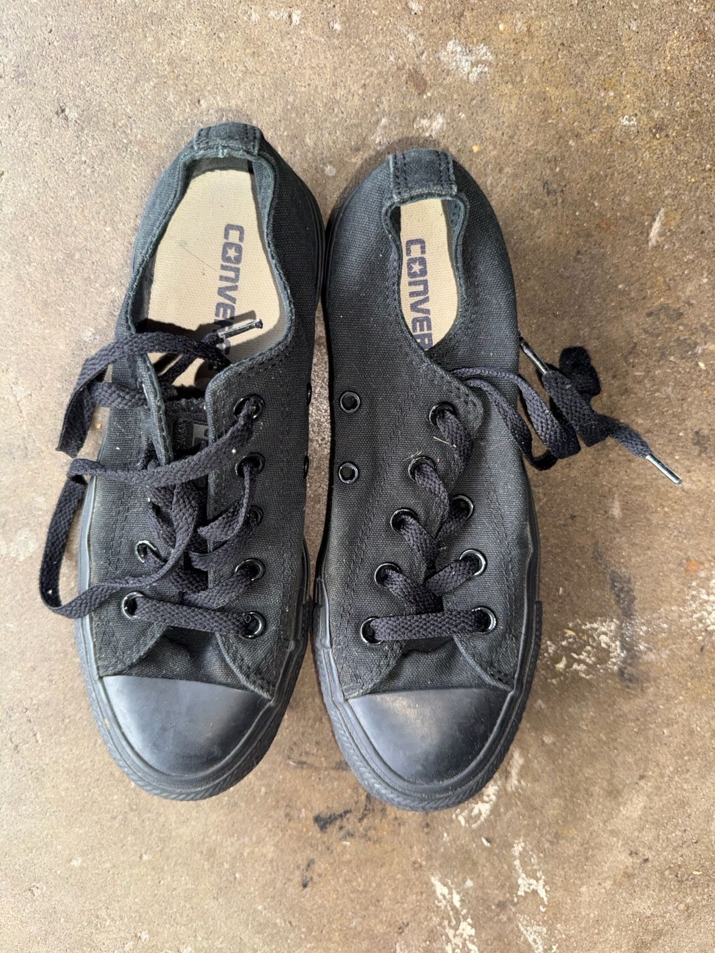 Converse Chuck Taylor Triple Black Low Top Men's 4 Women's 6 1