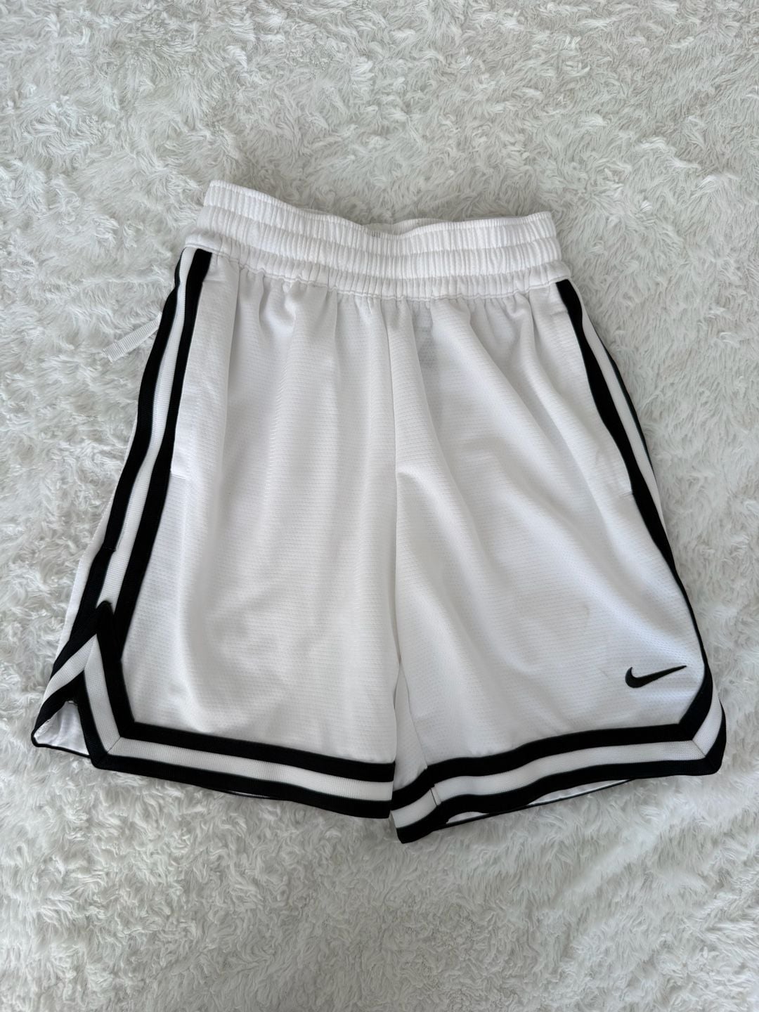 Nike Dri-FIT DNA Boys' Basketball Shorts White/Black 3