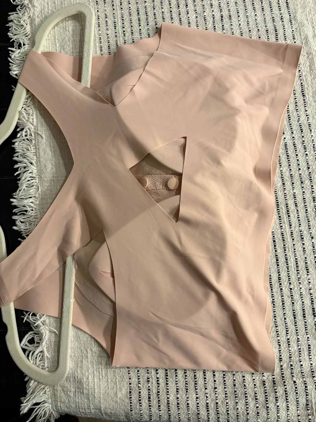 Fashion and Comfort Wireless Lace Front Buckle V-Neck Bralette pink AND blue xxl 5