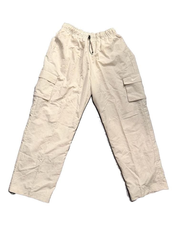 Nike Women's Sportswear Essential Woven Mid-Rise Cargo Pants 1