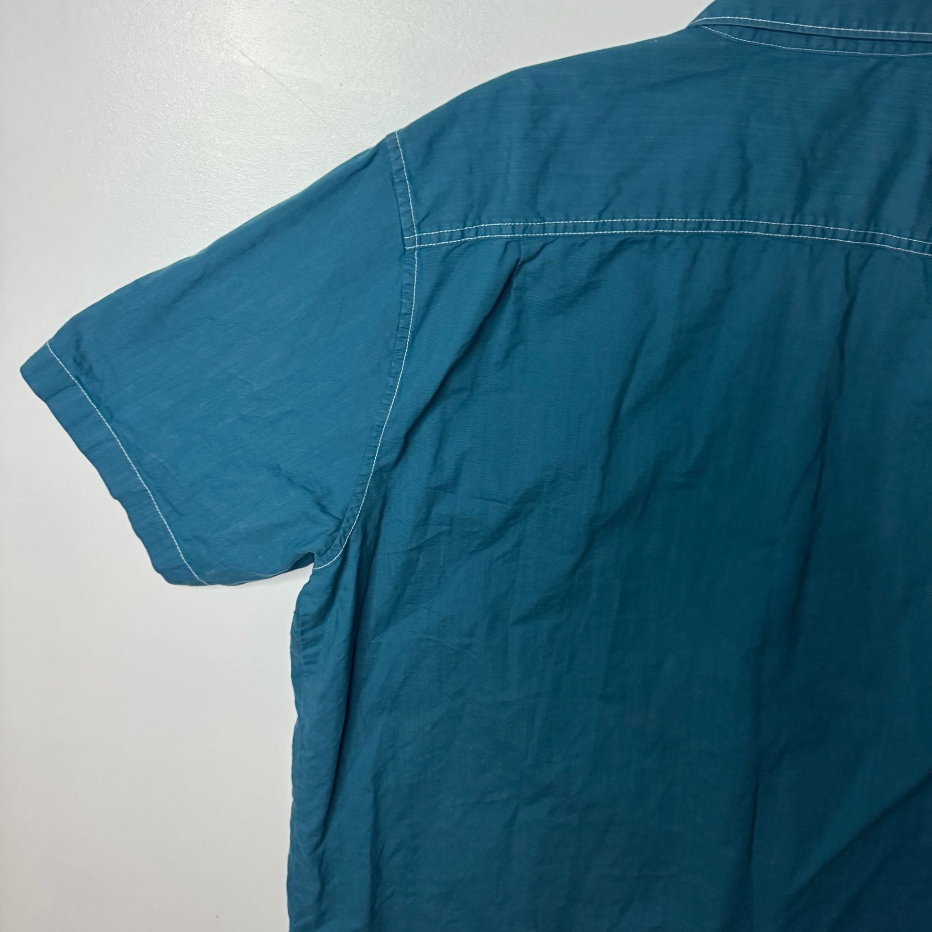 Tommy Bahama XL Short Sleeve Cotton Button-Down Camp Shirt with Stitching 9