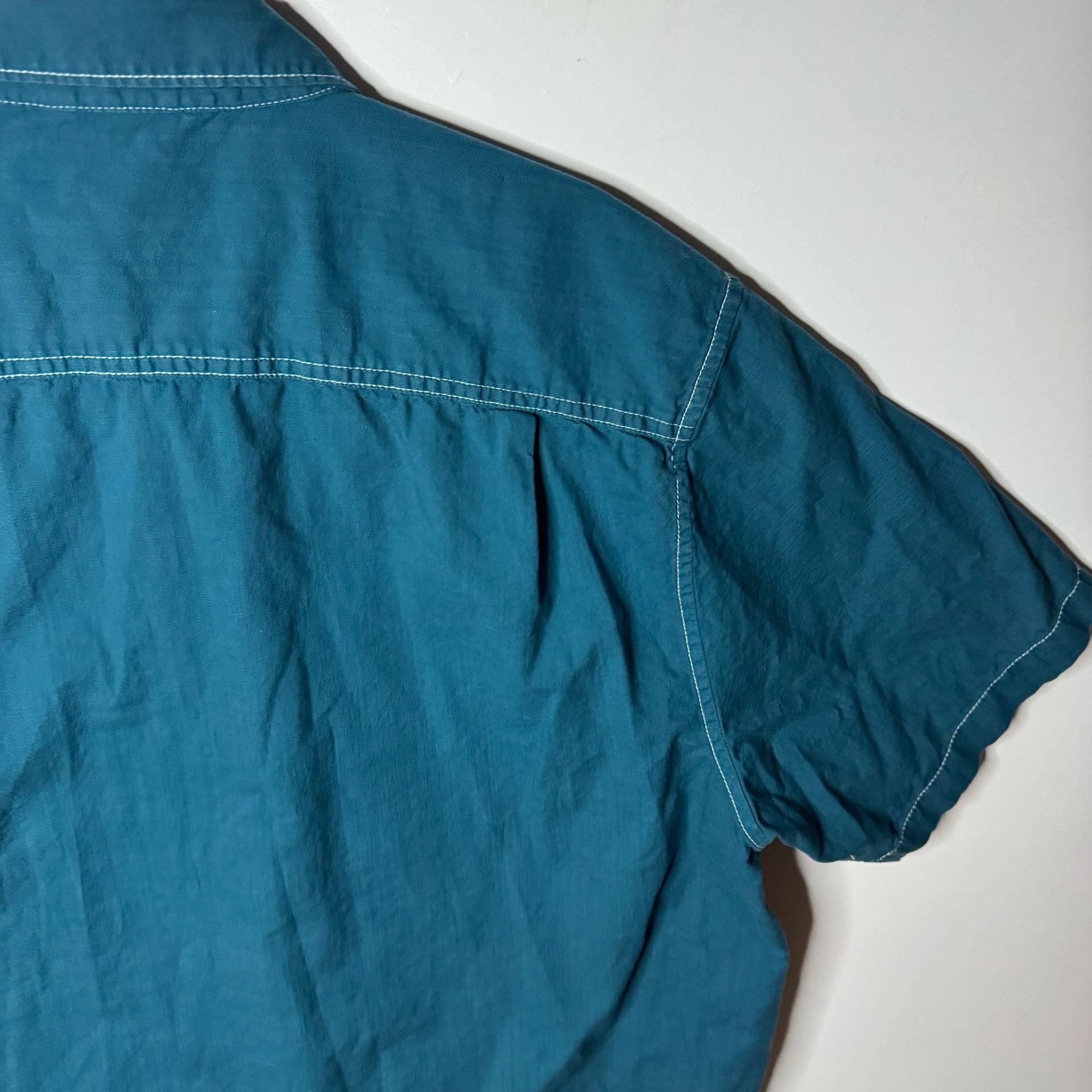 Tommy Bahama XL Short Sleeve Cotton Button-Down Camp Shirt with Stitching 10