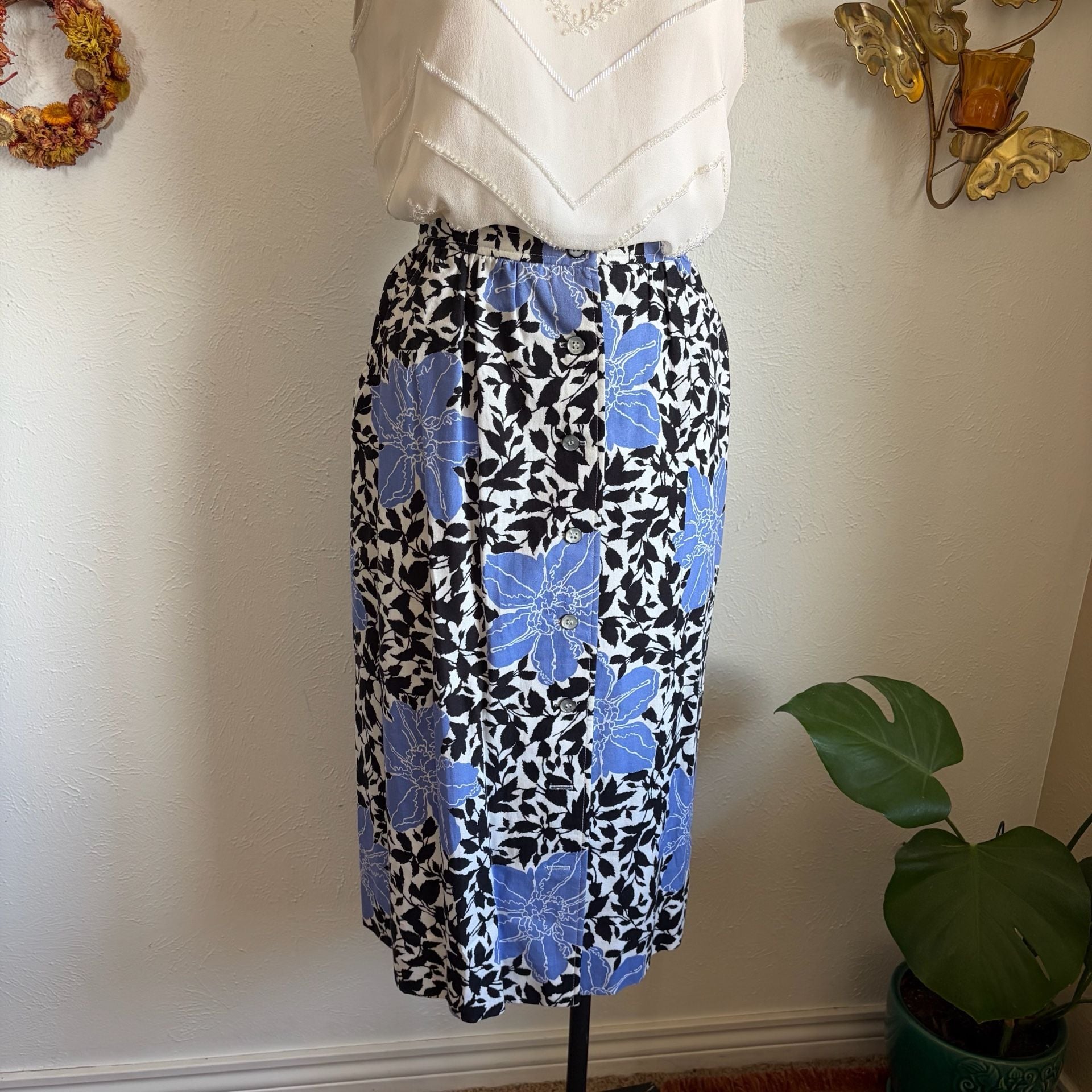 Givenchy Sport Signature Collection Vintage Floral Print Button Front Set 3