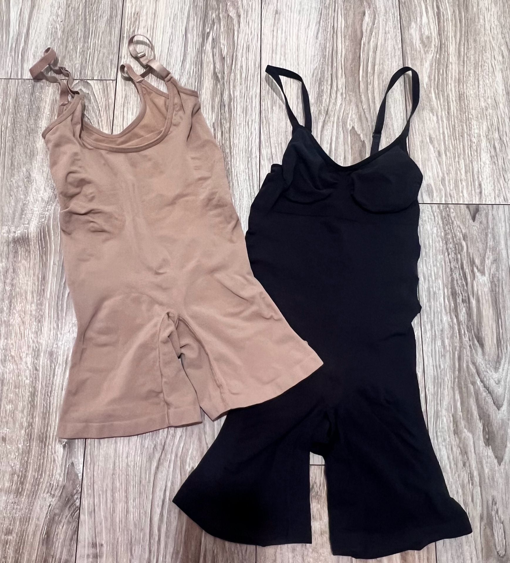 2-Pack Women's Seamless Mid-Thigh Bodysuit Shapewear Set (Black and Beige) 1