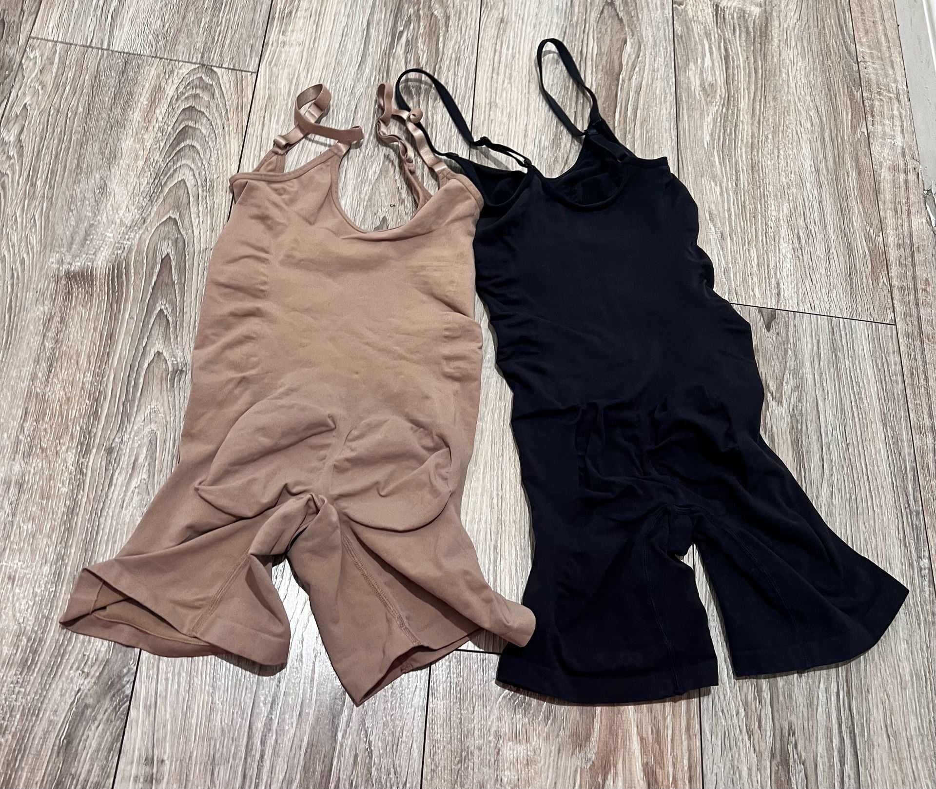 2-Pack Women's Seamless Mid-Thigh Bodysuit Shapewear Set (Black and Beige) 6