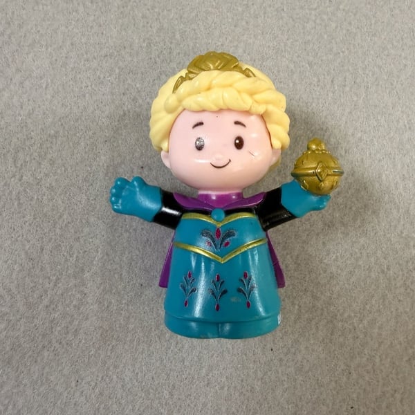 Fisher-Price Little People Disney Frozen Elsa Figure GMJ13