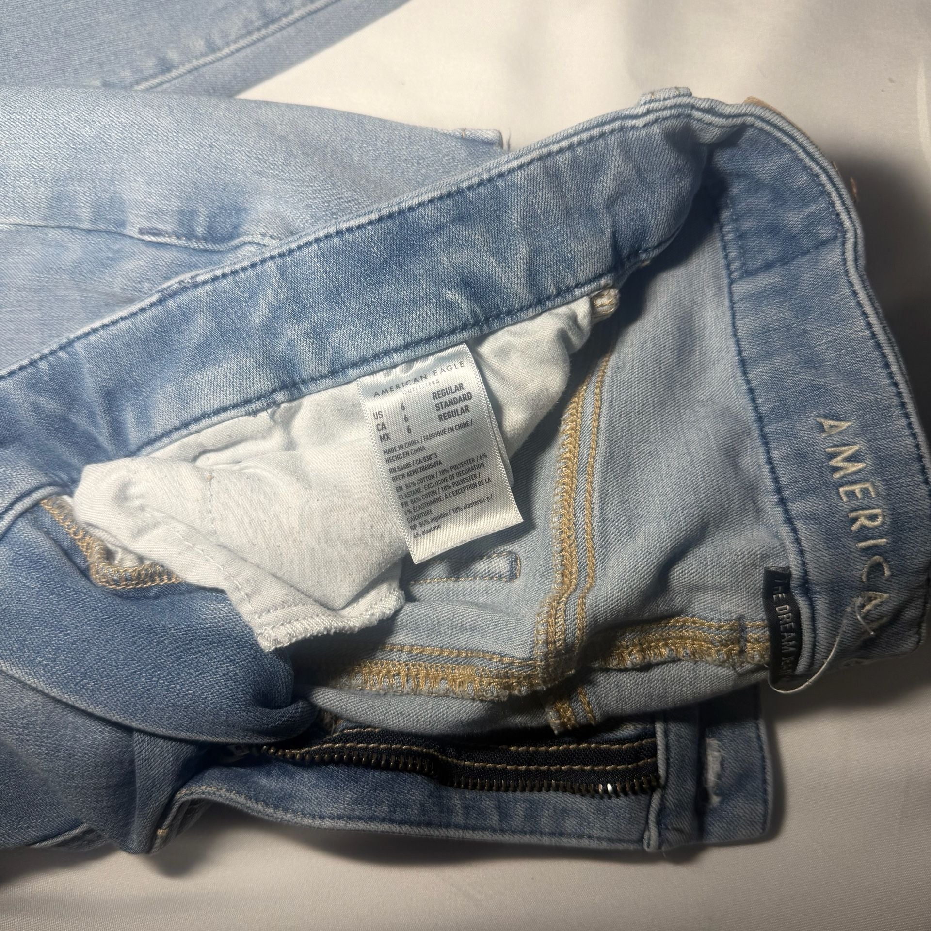 American Eagle Curvy Hi-Rise Distressed Jeggings 6