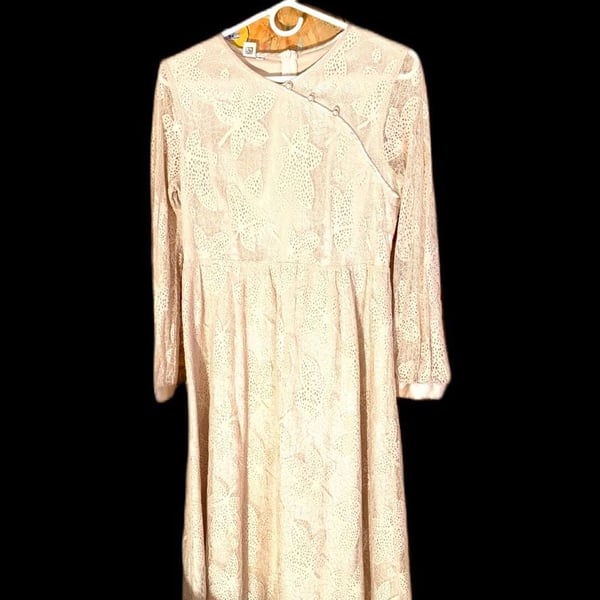 Meizirelia Cream Lace Long Sleeve Midi Dress with Pearl Button Detail