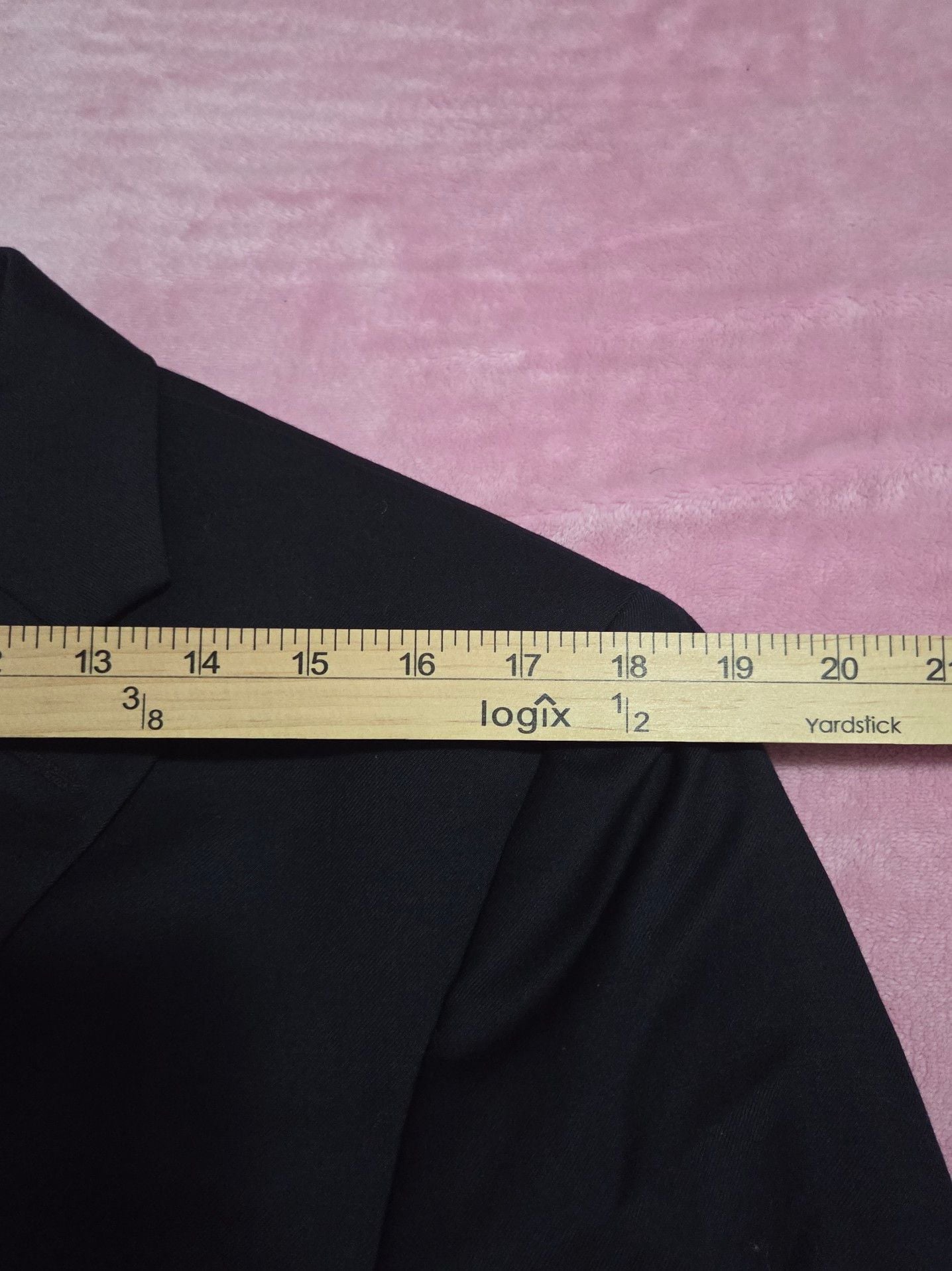Lauren Ralph Lauren Classic Navy Two-Button Blazer Sport Coat with Gold Crest Buttons 9