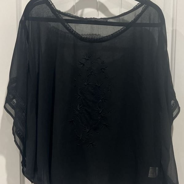 Nine West Jeans Women's Black Sheer Embroidered Cape Style Blouse Plus Size 1X
