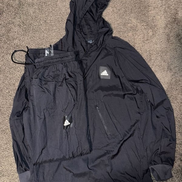 Adidas Essentials Woven nylon Pullover Hoodie M /Jogger S mens Set 