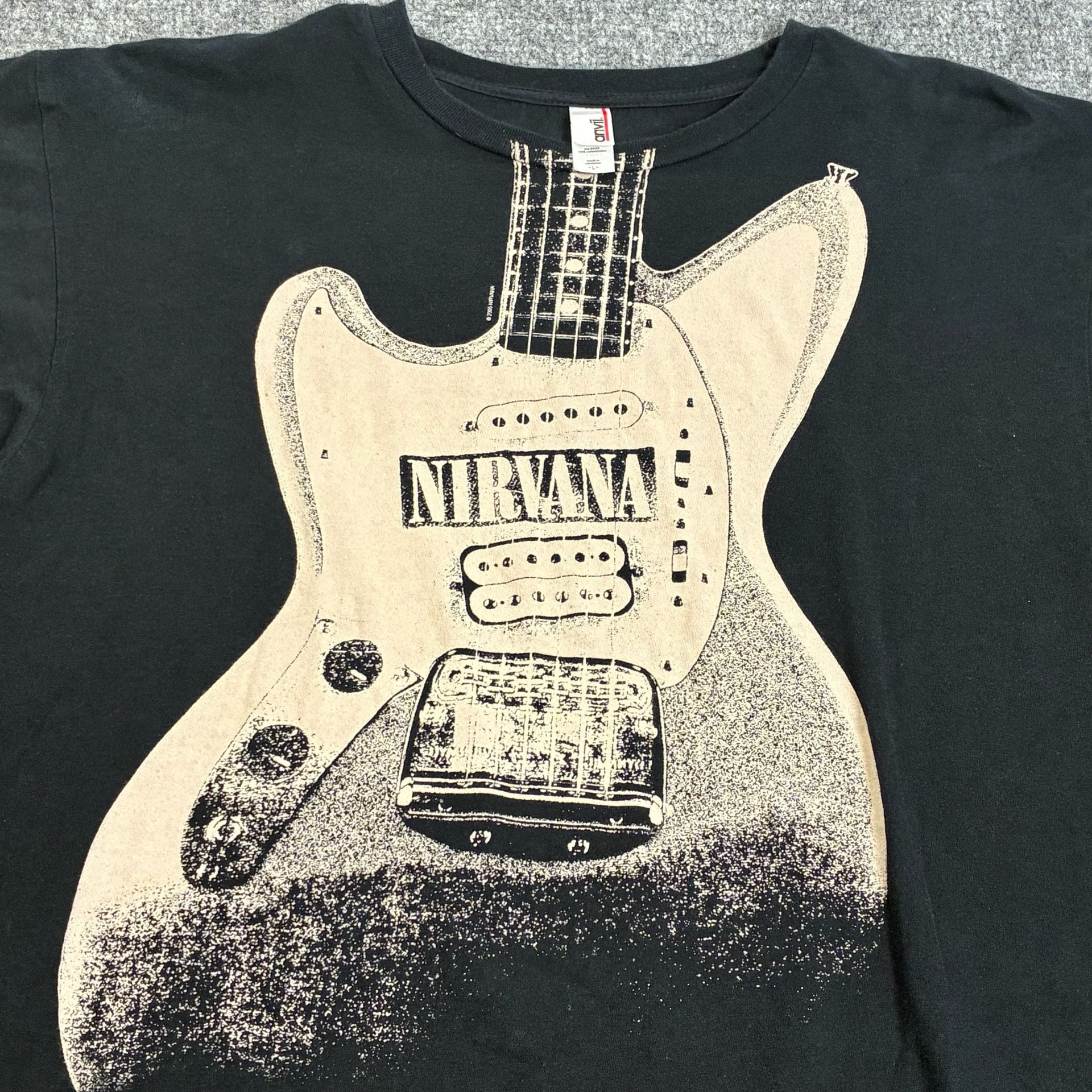 Vintage Nirvana Guitar T-Shirt Anvil Tag Mens L Black 2005 Concert GOOD USED 5