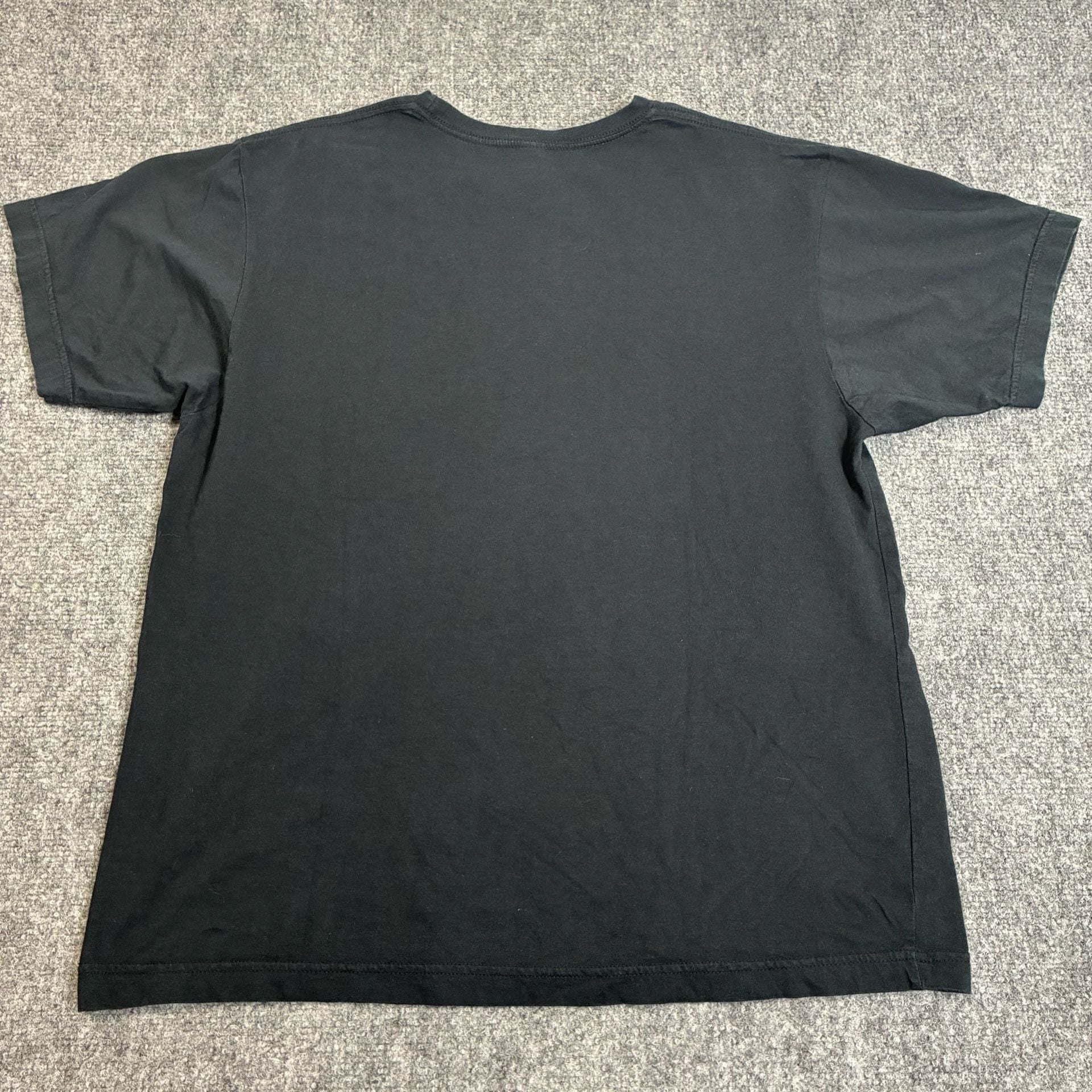 Vintage Nirvana Guitar T-Shirt Anvil Tag Mens L Black 2005 Concert GOOD USED 7