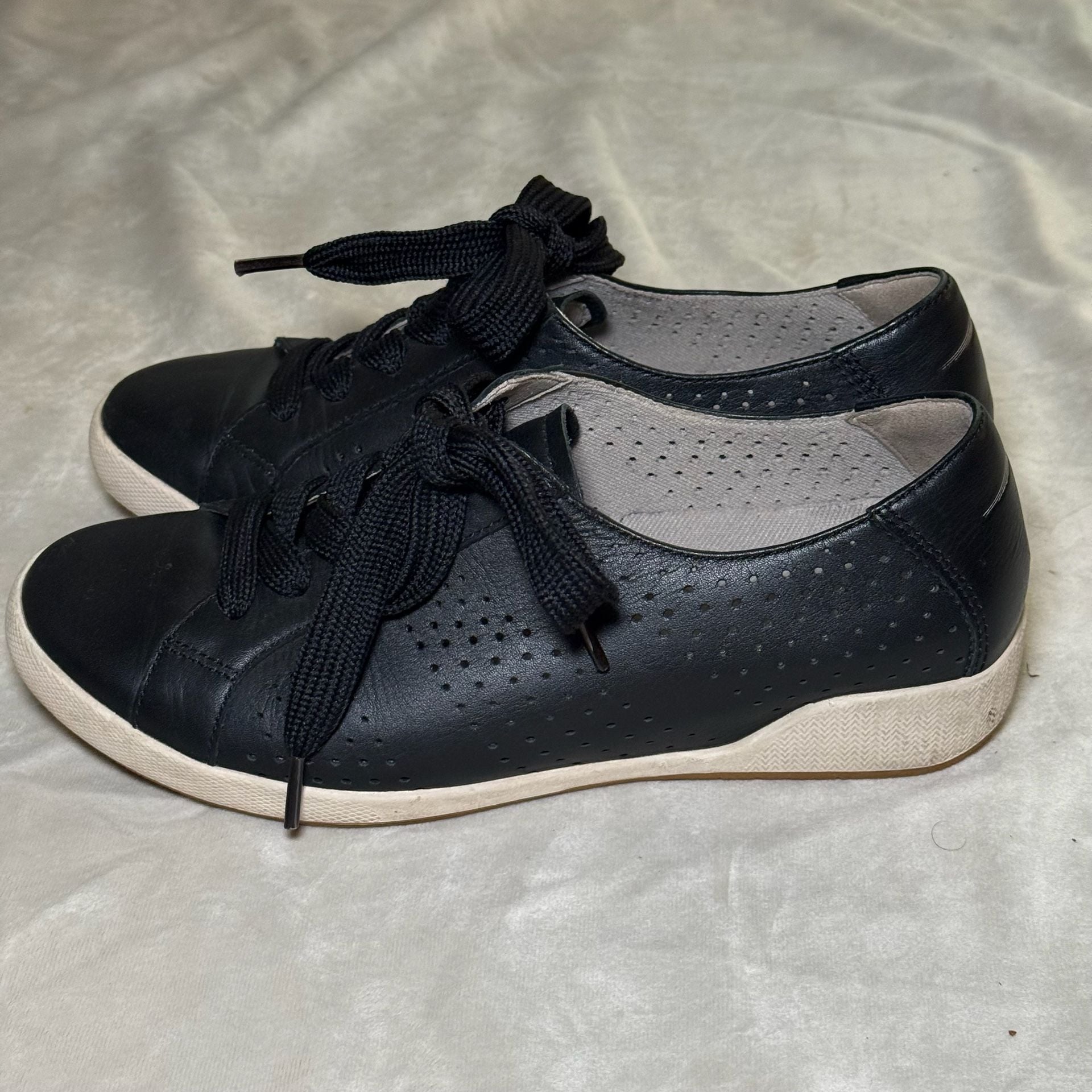 Dansko Orli Women's Perforated Black Leather Lace-Up Sneakers 3