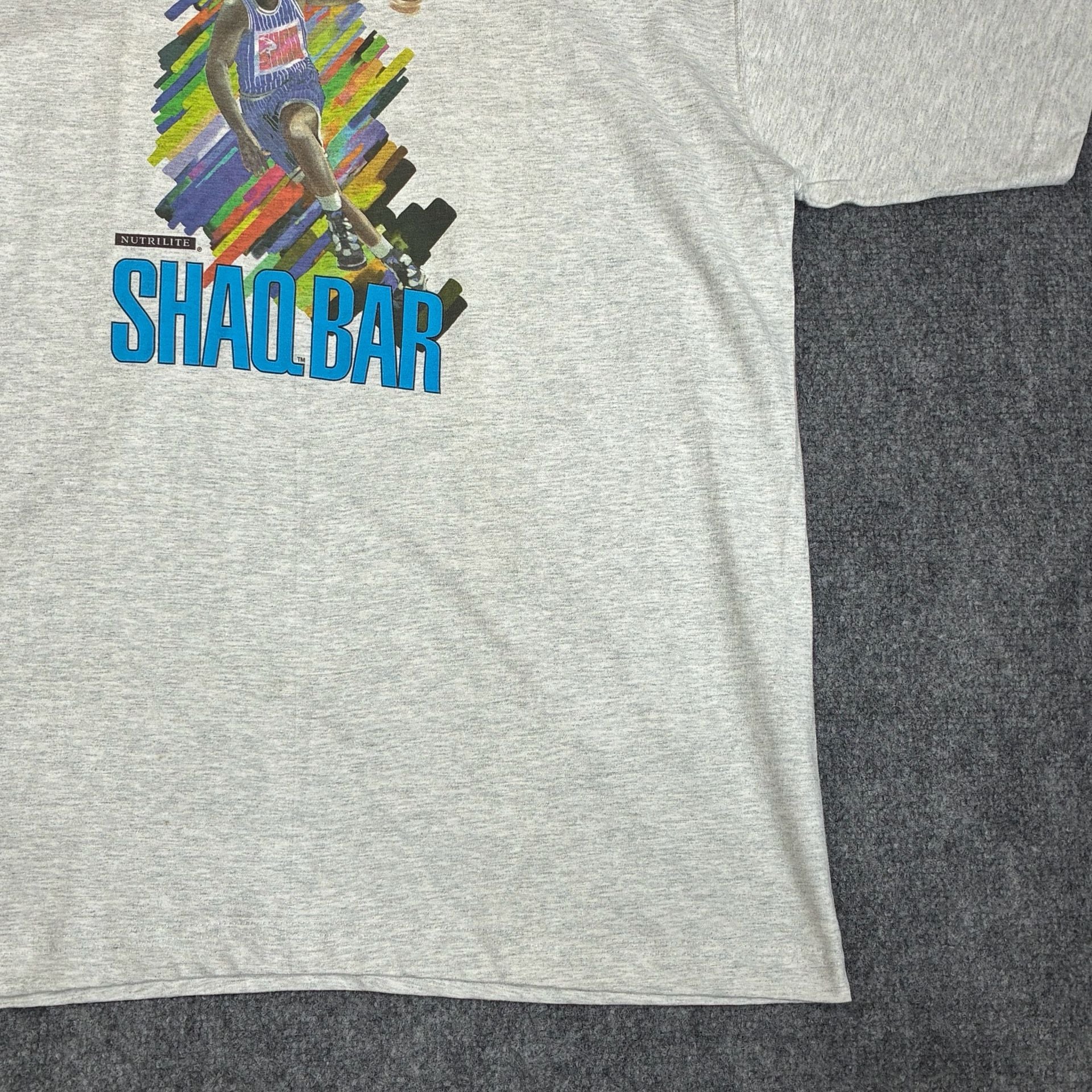 Vintage 1995 Shaquille O'Neal Shaq Bar Nutrilite Graphic T-Shirt 6