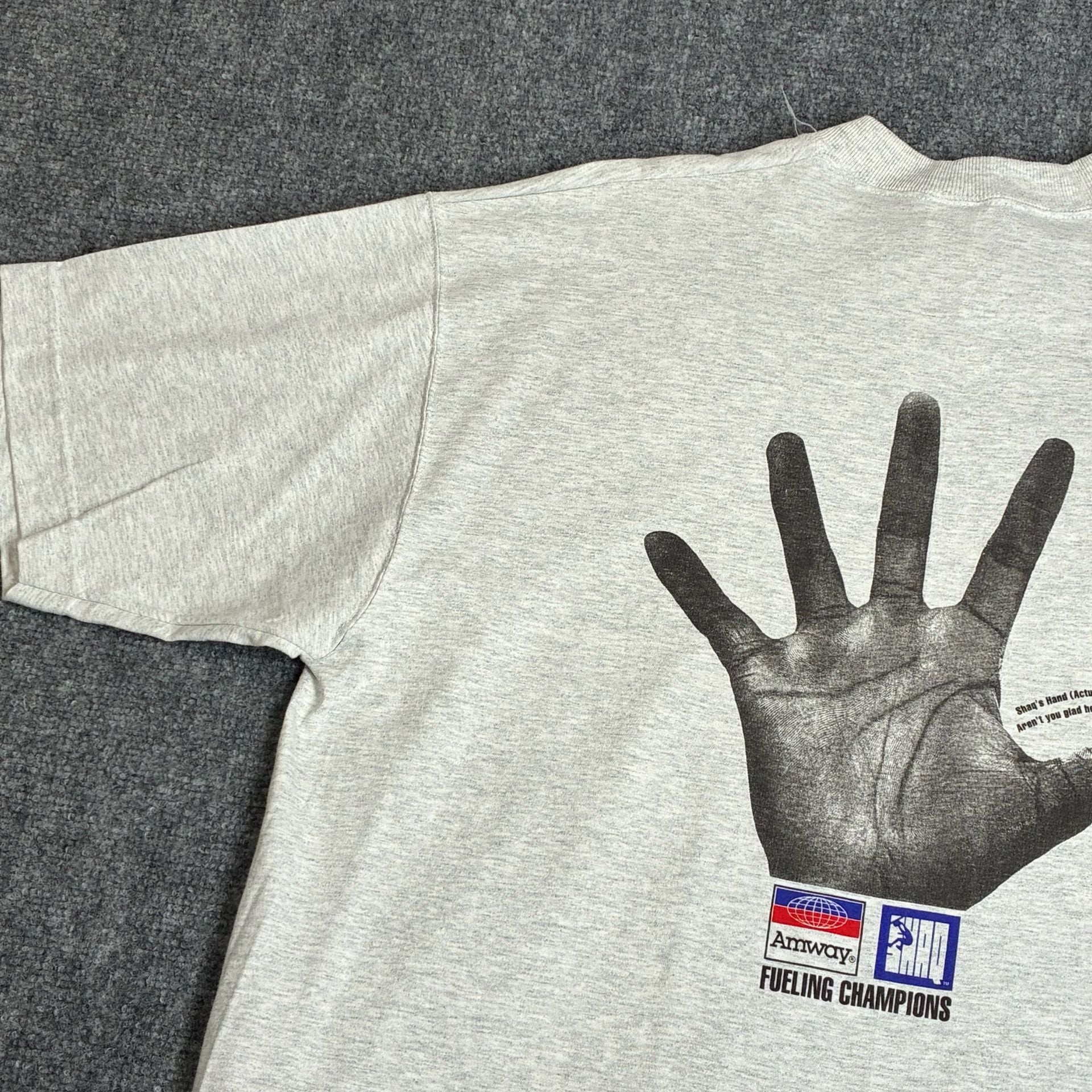 Vintage 1995 Shaquille O'Neal Shaq Bar Nutrilite Graphic T-Shirt 9