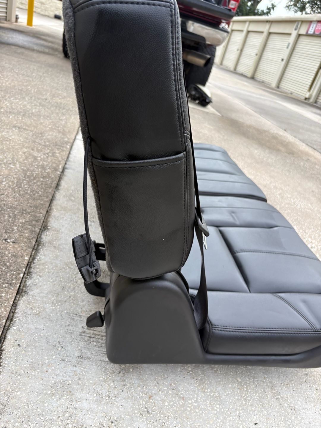 CHEVY GMC OEM TAHOE YUKON BLACK 3RD ROW SEATS 2007-2014 10