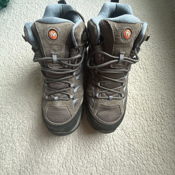 Merrell Women's Moab 3 Mid Waterproof Hiking Boots 10 US