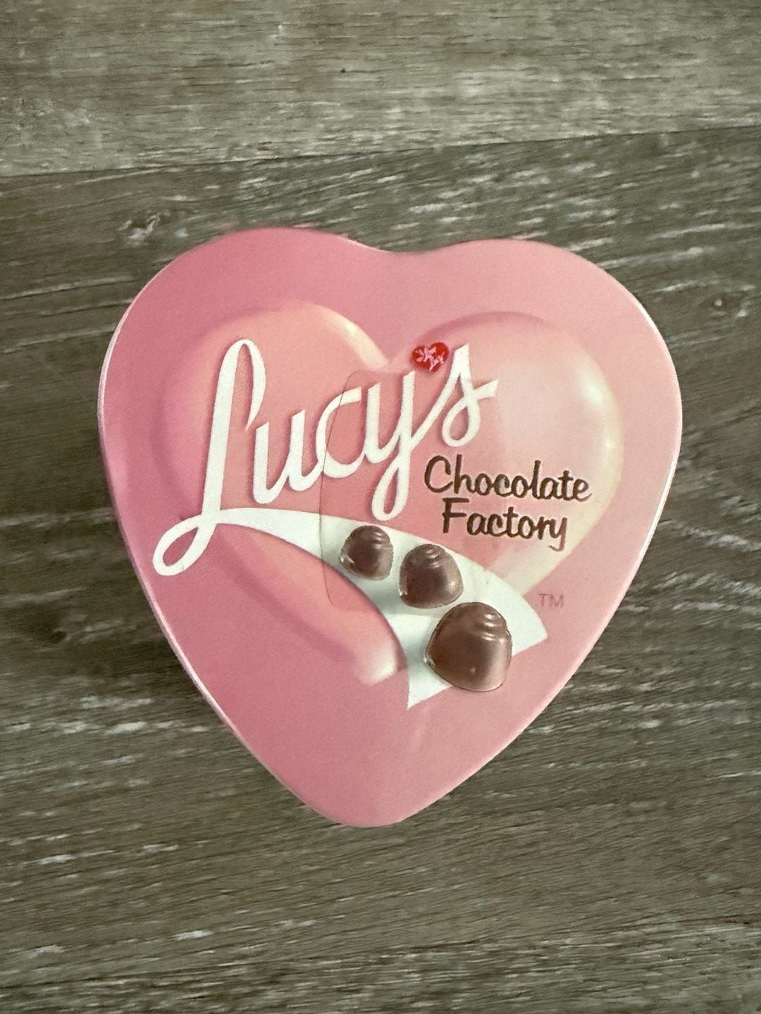 I Love Lucy Chocolate Factory Collectible Wristwatch in Heart-Shaped Tin 2