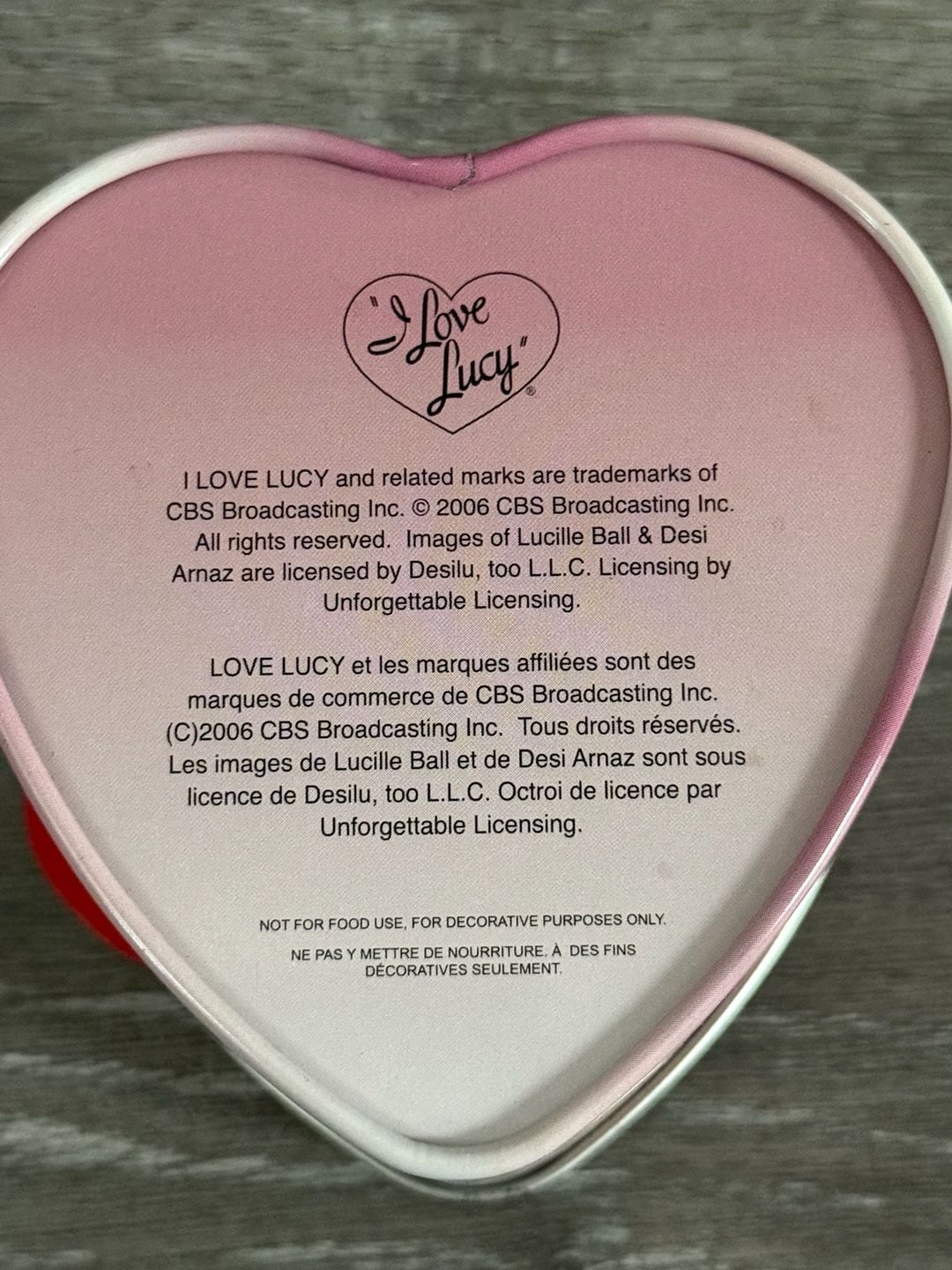 I Love Lucy Chocolate Factory Collectible Wristwatch in Heart-Shaped Tin 6
