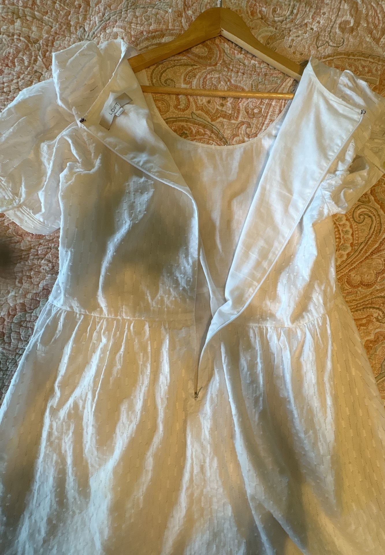 NWOT LOFT White Dobby U-Neck Puff Sleeve knee length Dress, size 14 12