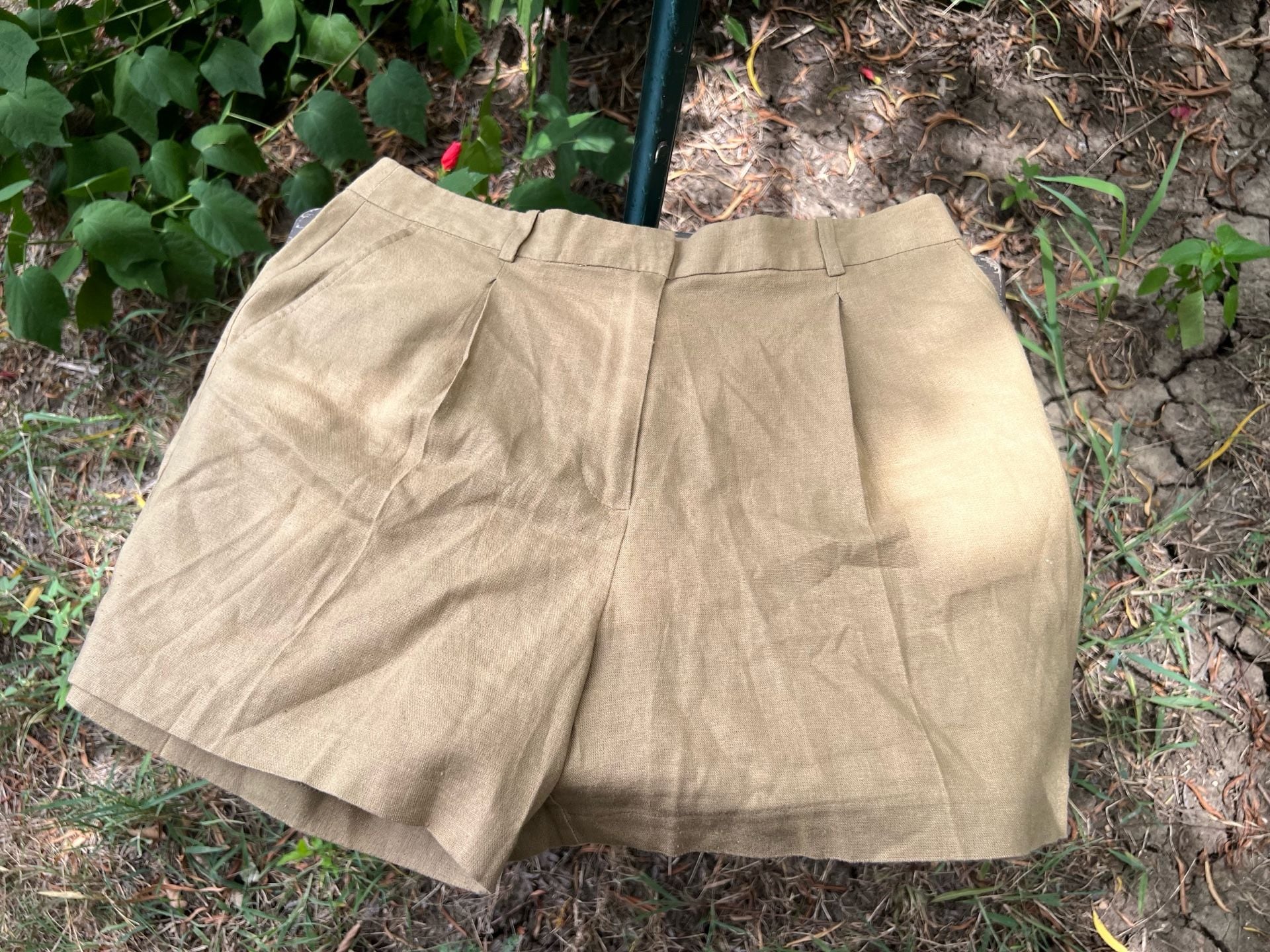 Zara Women's Tan Pleated Linen Blend Tailored Shorts 10