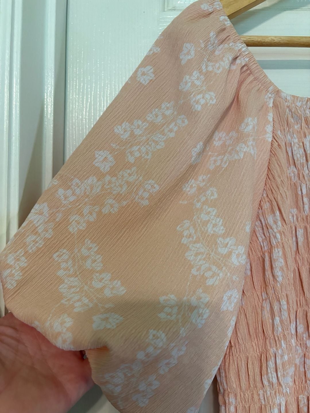 EUC LuLaRoe Alina Smocked Puff Sleeve Midi Dress in Peach Floral Print, large 3