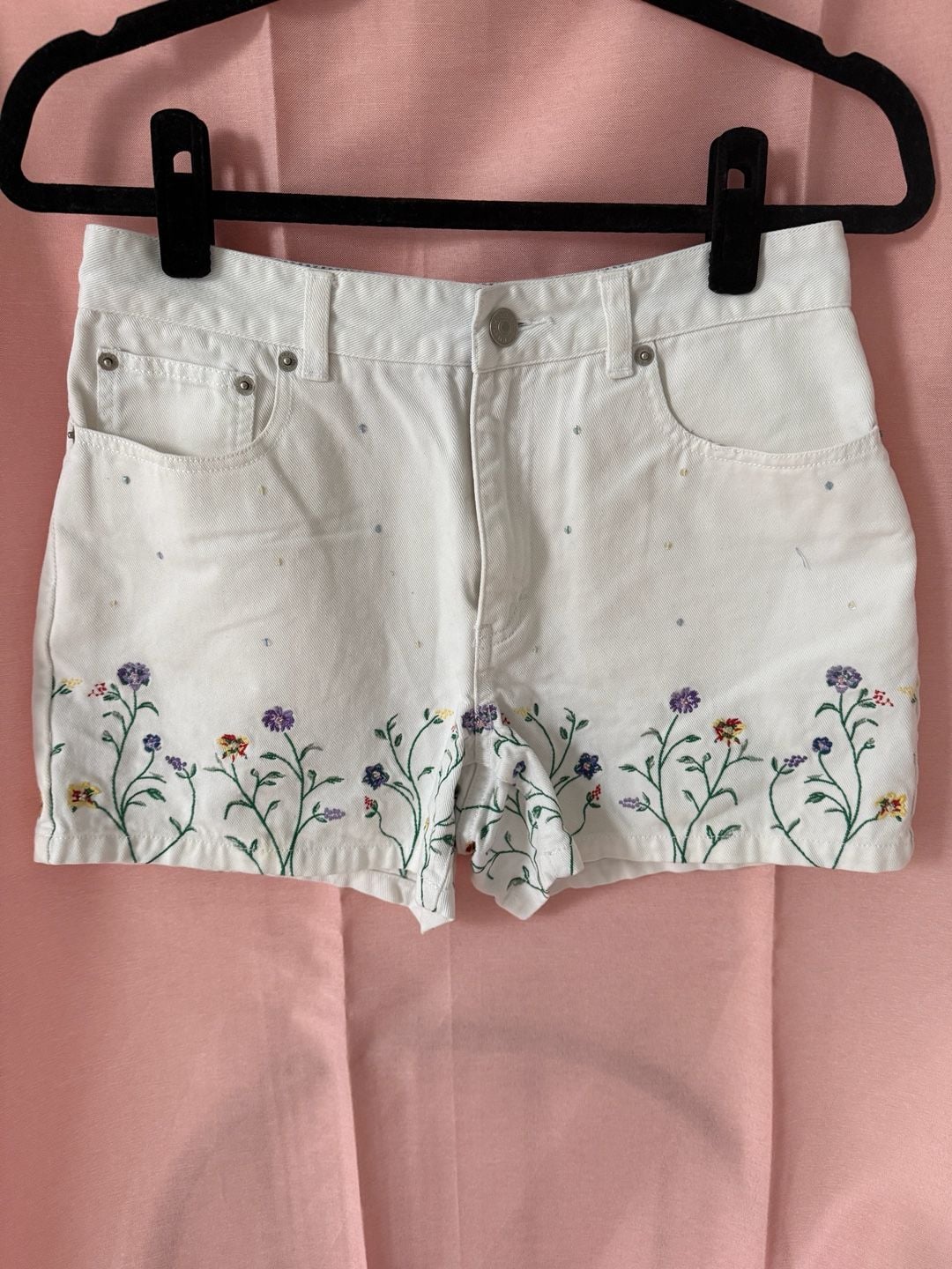 Vintage Tommy Hilfiger White Denim Shorts with Floral Embroidery, Size 6 2