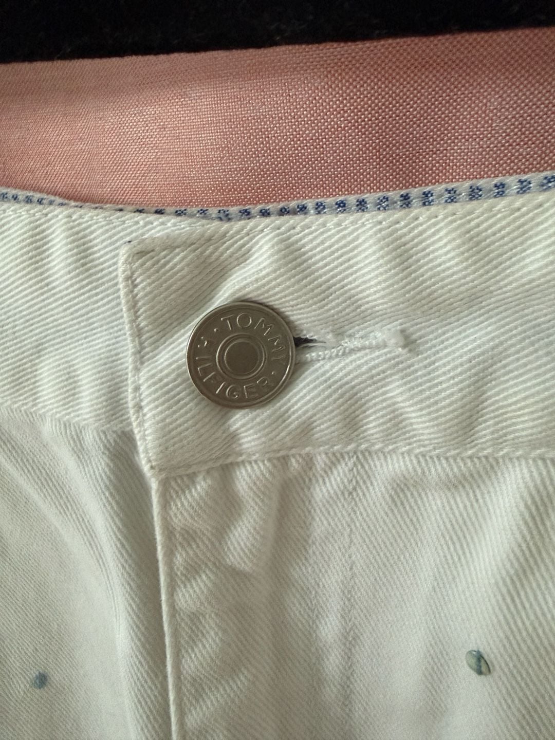 Vintage Tommy Hilfiger White Denim Shorts with Floral Embroidery, Size 6 5