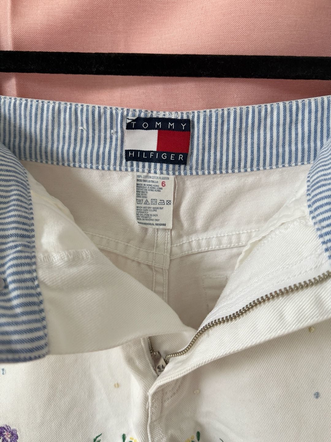 Vintage Tommy Hilfiger White Denim Shorts with Floral Embroidery, Size 6 6